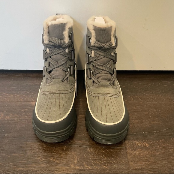 Sorel Womens Tivoli V Boots Quarry/Grill New in Box Snow
Winter Warm Size 8 - Picture 8 of 8